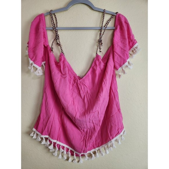 AndTheWhy Barbie Pink Knit Cold Shoulder Sleeve Boho Tassels Hippie Top  NWt - Picture 1 of 9